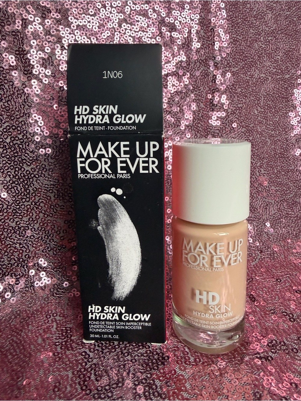 Make Up For Ever HD Skin Hydra Glow Foundation - 1N06 Light Neutral